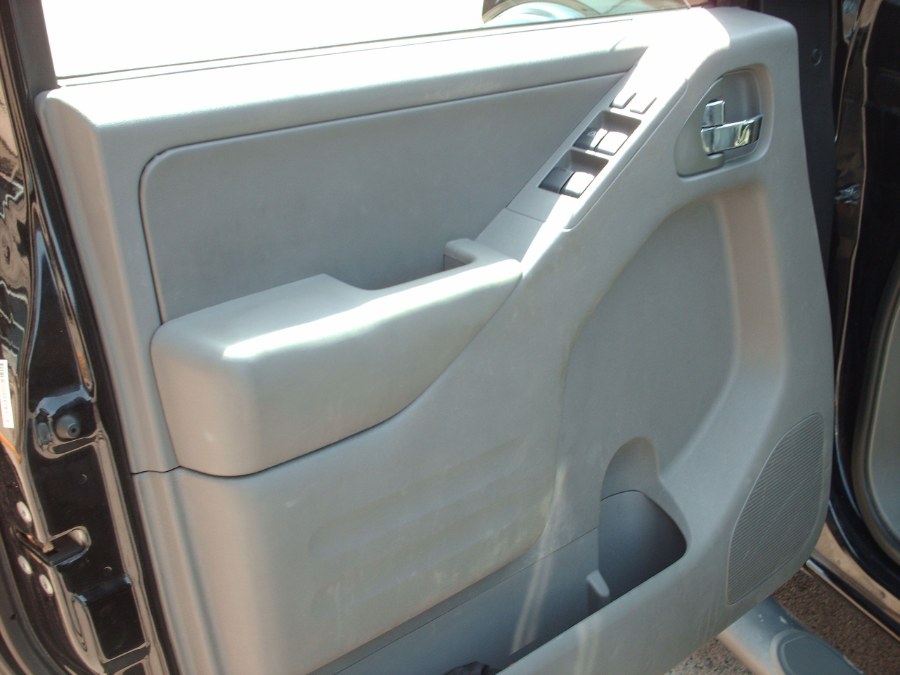 2015 Nissan Frontier 4WD Crew Cab LWB Auto SV, available for sale in Warwick, Rhode Island | Premier Automotive Sales. Warwick, Rhode Island 2015 Nissan Frontier 4WD Crew Cab LWB Auto SV, available for sale in Warwick, Rhode Island | Premier Automotive Sales. Warwick, Rhode Island