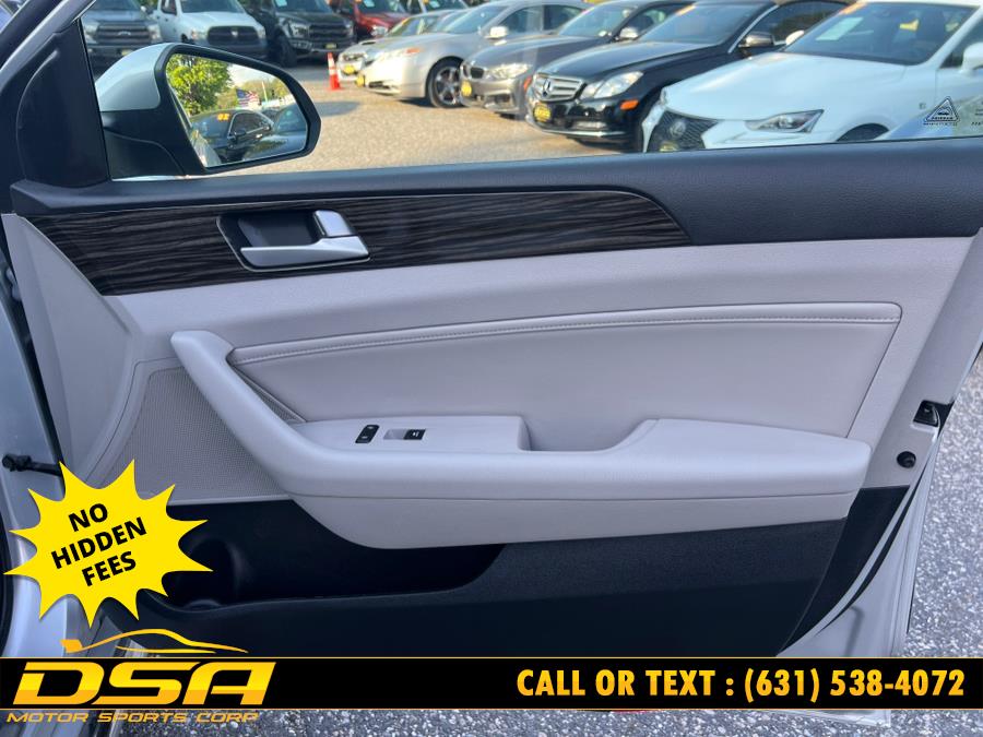2017 Hyundai Sonata Limited 2.4L PZEV, available for sale in Commack, New York | DSA Motor Sports Corp. Commack, New York 2017 Hyundai Sonata Limited 2.4L PZEV, available for sale in Commack, New York | DSA Motor Sports Corp. Commack, New York