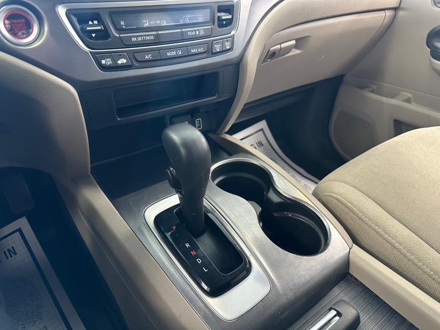 2019 Honda Pilot LX AWD, available for sale in Inwood, New York | 5 Towns Drive. Inwood, New York 2019 Honda Pilot LX AWD, available for sale in Inwood, New York | 5 Towns Drive. Inwood, New York