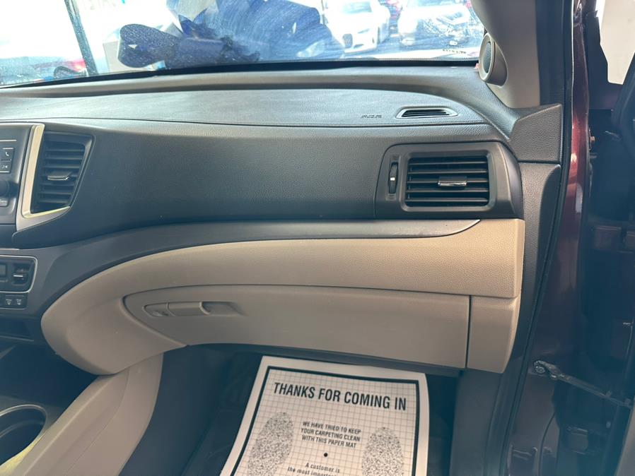 2019 Honda Pilot LX AWD, available for sale in Inwood, New York | 5 Towns Drive. Inwood, New York 2019 Honda Pilot LX AWD, available for sale in Inwood, New York | 5 Towns Drive. Inwood, New York