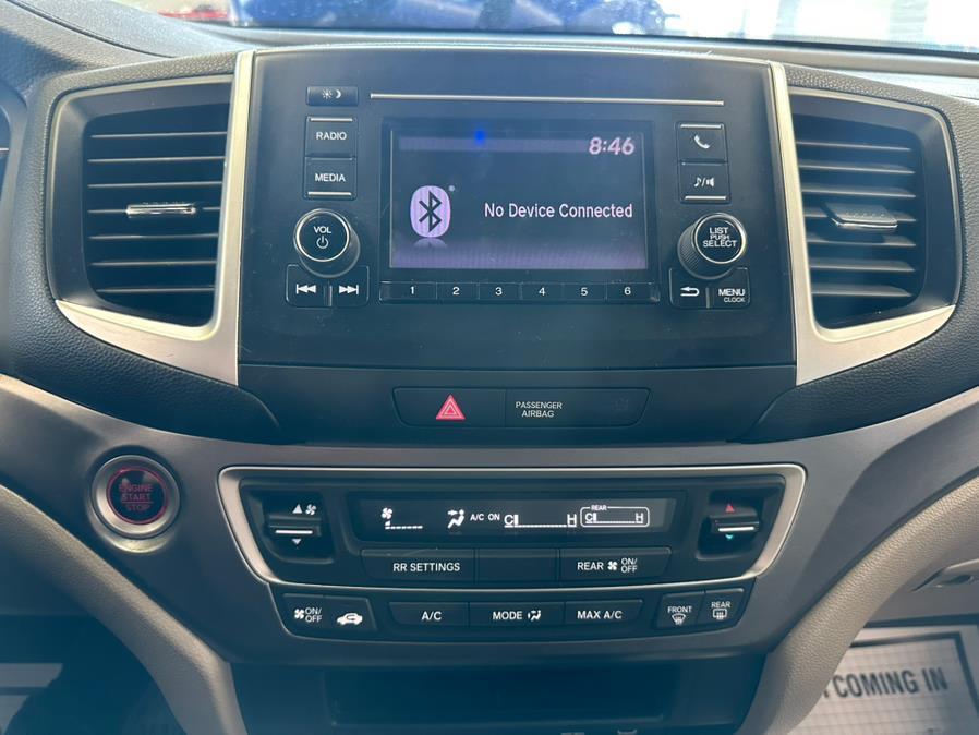 2019 Honda Pilot LX AWD, available for sale in Inwood, New York | 5 Towns Drive. Inwood, New York 2019 Honda Pilot LX AWD, available for sale in Inwood, New York | 5 Towns Drive. Inwood, New York