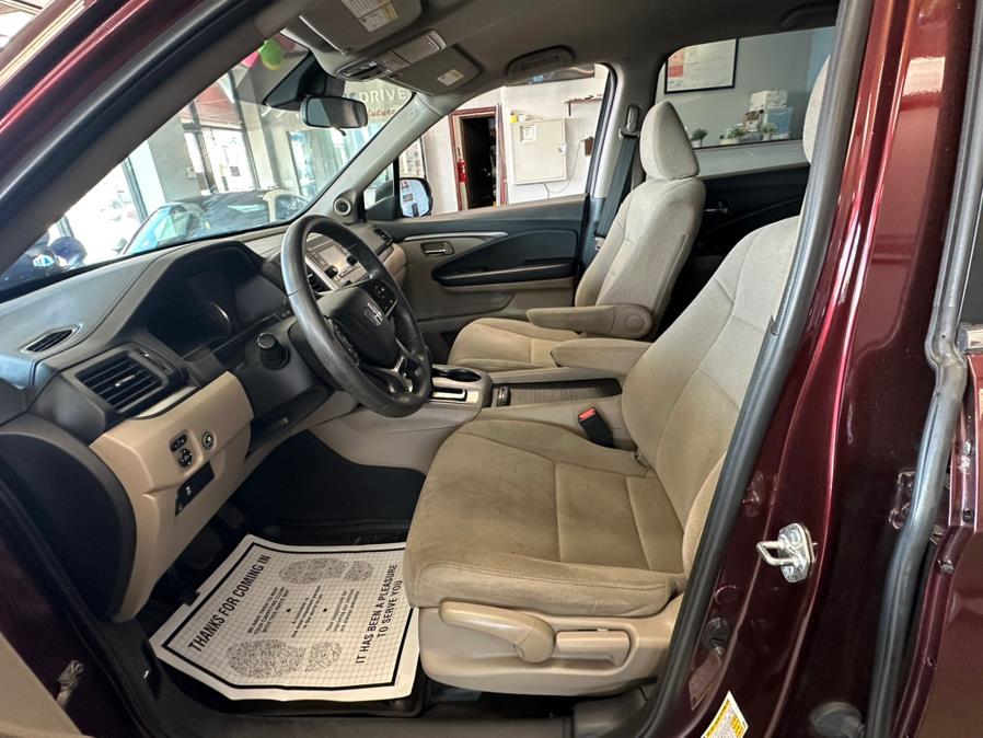 2019 Honda Pilot LX AWD, available for sale in Inwood, New York | 5 Towns Drive. Inwood, New York 2019 Honda Pilot LX AWD, available for sale in Inwood, New York | 5 Towns Drive. Inwood, New York