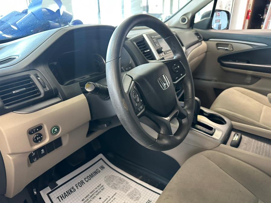 2019 Honda Pilot LX AWD, available for sale in Inwood, New York | 5 Towns Drive. Inwood, New York 2019 Honda Pilot LX AWD, available for sale in Inwood, New York | 5 Towns Drive. Inwood, New York