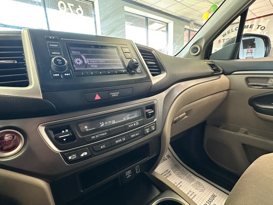 2019 Honda Pilot LX AWD, available for sale in Inwood, New York | 5 Towns Drive. Inwood, New York 2019 Honda Pilot LX AWD, available for sale in Inwood, New York | 5 Towns Drive. Inwood, New York