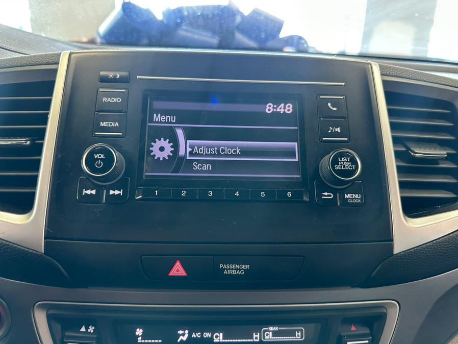 2019 Honda Pilot LX AWD, available for sale in Inwood, New York | 5 Towns Drive. Inwood, New York 2019 Honda Pilot LX AWD, available for sale in Inwood, New York | 5 Towns Drive. Inwood, New York