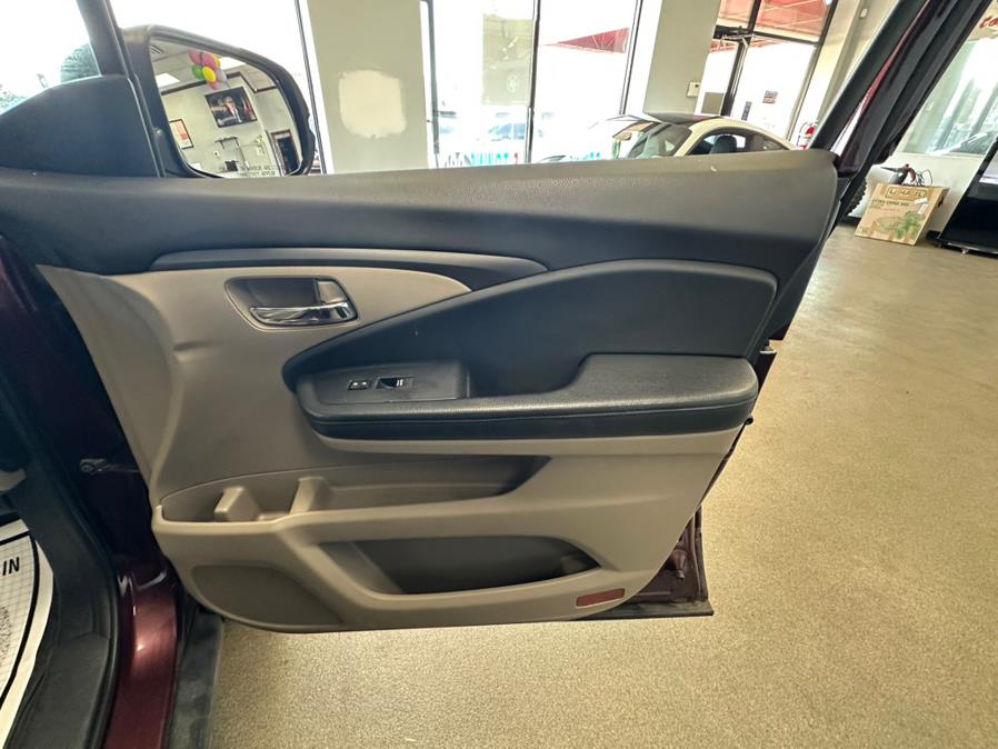 2019 Honda Pilot LX AWD, available for sale in Inwood, New York | 5 Towns Drive. Inwood, New York 2019 Honda Pilot LX AWD, available for sale in Inwood, New York | 5 Towns Drive. Inwood, New York