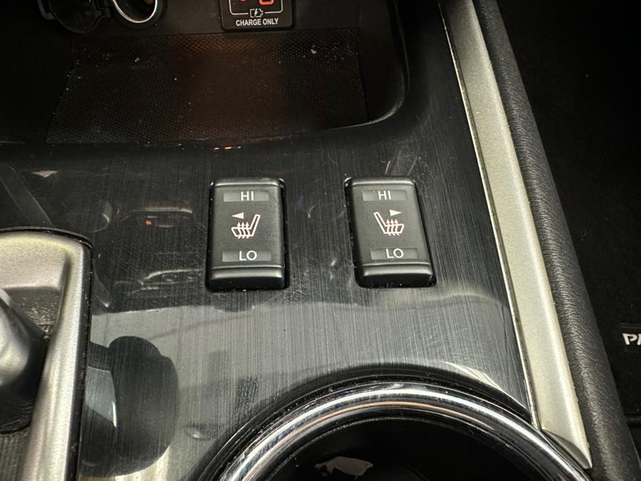 2020 Nissan Pathfinder 4x4 SV, available for sale in Inwood, New York | 5 Towns Drive. Inwood, New York 2020 Nissan Pathfinder 4x4 SV, available for sale in Inwood, New York | 5 Towns Drive. Inwood, New York