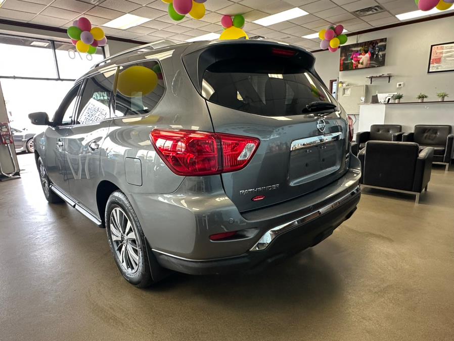 2020 Nissan Pathfinder 4x4 SV, available for sale in Inwood, New York | 5 Towns Drive. Inwood, New York 2020 Nissan Pathfinder 4x4 SV, available for sale in Inwood, New York | 5 Towns Drive. Inwood, New York