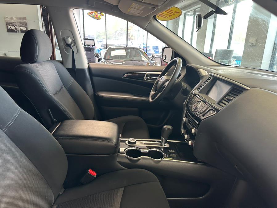 2020 Nissan Pathfinder 4x4 SV, available for sale in Inwood, New York | 5 Towns Drive. Inwood, New York 2020 Nissan Pathfinder 4x4 SV, available for sale in Inwood, New York | 5 Towns Drive. Inwood, New York