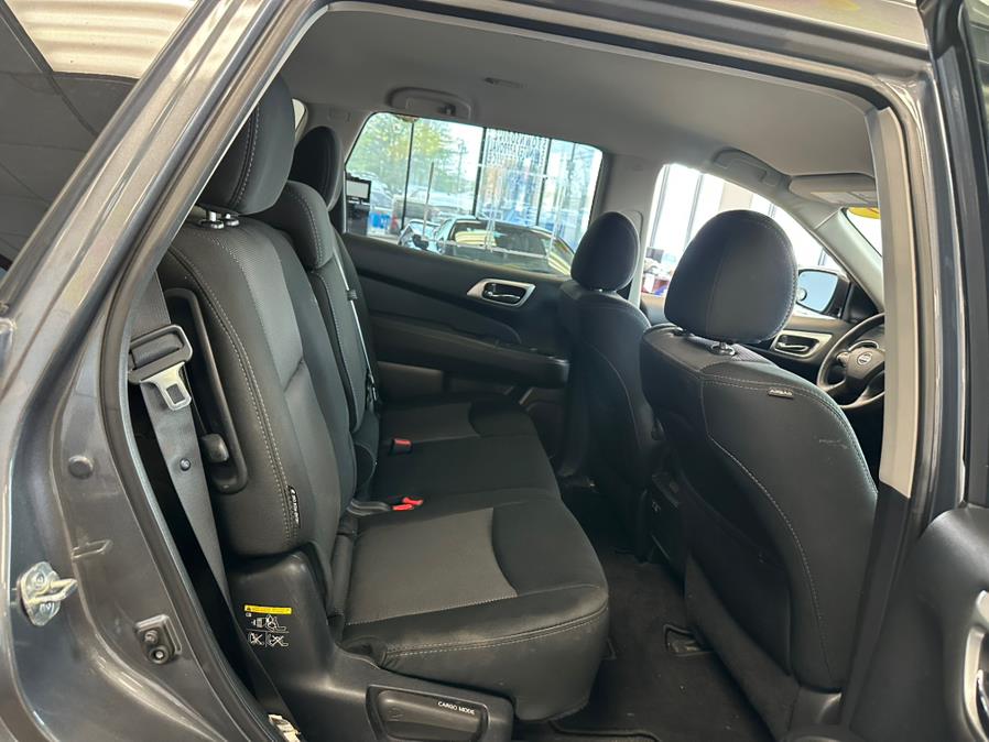 2020 Nissan Pathfinder 4x4 SV, available for sale in Inwood, New York | 5 Towns Drive. Inwood, New York 2020 Nissan Pathfinder 4x4 SV, available for sale in Inwood, New York | 5 Towns Drive. Inwood, New York