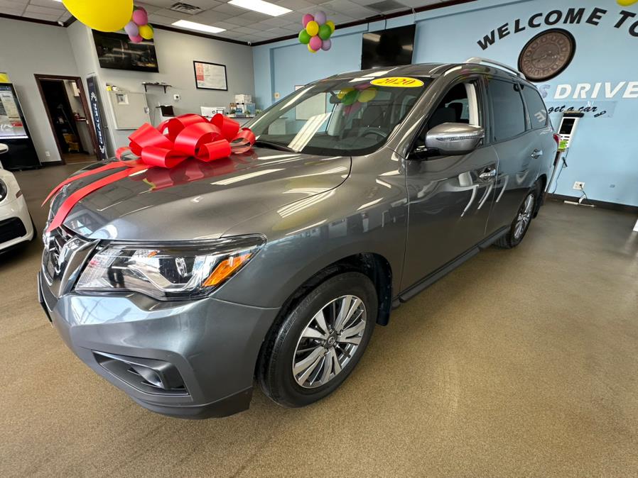 2020 Nissan Pathfinder 4x4 SV, available for sale in Inwood, New York | 5 Towns Drive. Inwood, New York 2020 Nissan Pathfinder 4x4 SV, available for sale in Inwood, New York | 5 Towns Drive. Inwood, New York