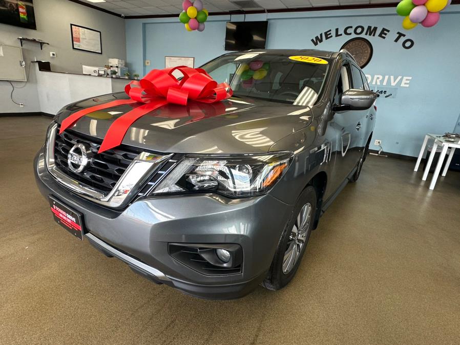 2020 Nissan Pathfinder 4x4 SV, available for sale in Inwood, New York | 5 Towns Drive. Inwood, New York 2020 Nissan Pathfinder 4x4 SV, available for sale in Inwood, New York | 5 Towns Drive. Inwood, New York