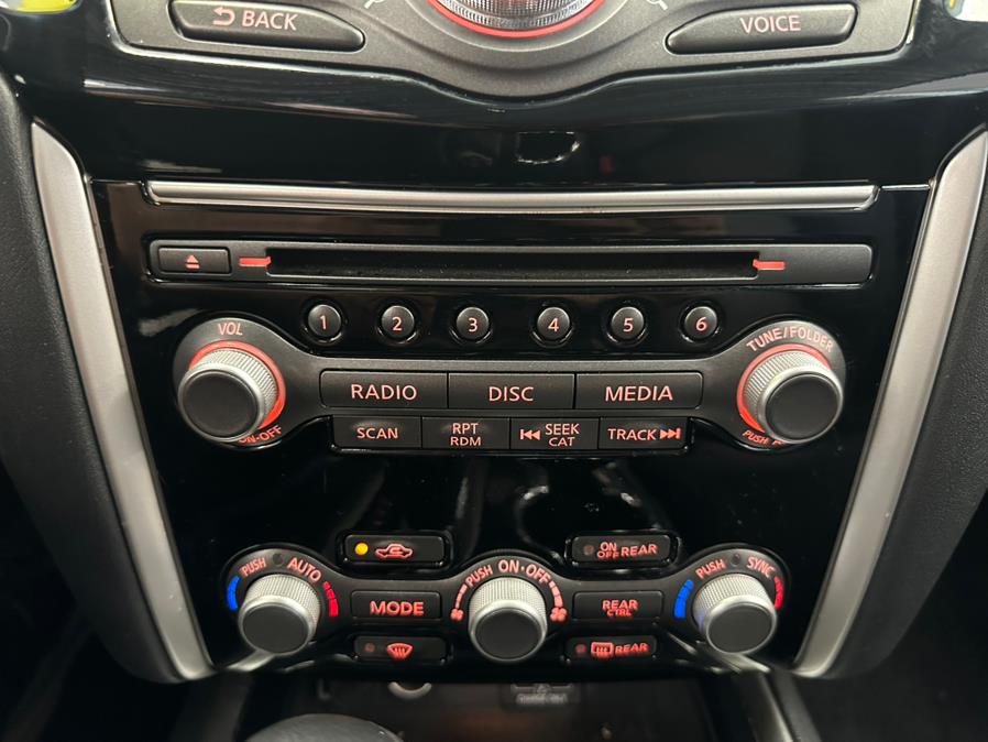 2020 Nissan Pathfinder 4x4 SV, available for sale in Inwood, New York | 5 Towns Drive. Inwood, New York 2020 Nissan Pathfinder 4x4 SV, available for sale in Inwood, New York | 5 Towns Drive. Inwood, New York
