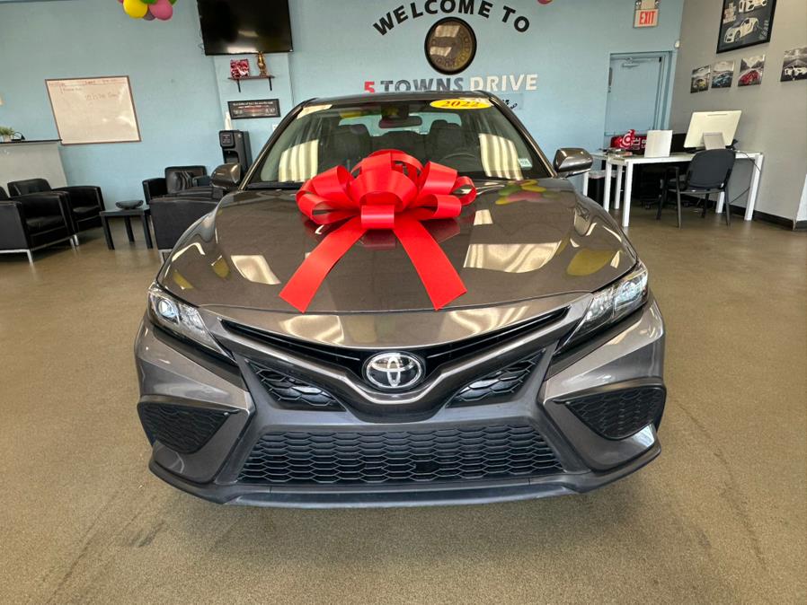 2022 Toyota Camry SE Auto (Natl), available for sale in Inwood, New York | 5 Towns Drive. Inwood, New York 2022 Toyota Camry SE Auto (Natl), available for sale in Inwood, New York | 5 Towns Drive. Inwood, New York