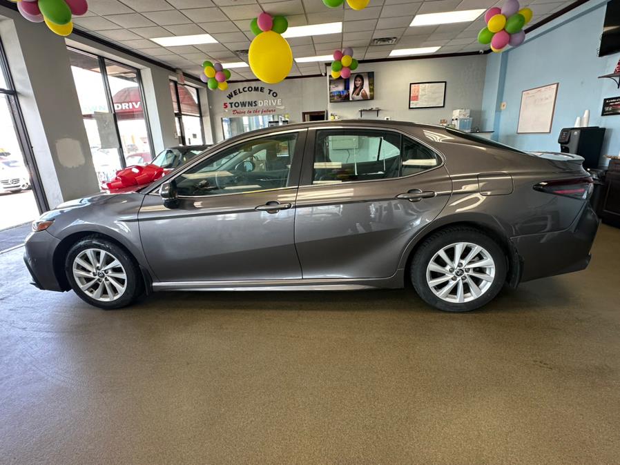 2022 Toyota Camry SE Auto (Natl), available for sale in Inwood, New York | 5 Towns Drive. Inwood, New York 2022 Toyota Camry SE Auto (Natl), available for sale in Inwood, New York | 5 Towns Drive. Inwood, New York