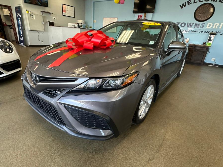 2022 Toyota Camry SE Auto (Natl), available for sale in Inwood, New York | 5 Towns Drive. Inwood, New York 2022 Toyota Camry SE Auto (Natl), available for sale in Inwood, New York | 5 Towns Drive. Inwood, New York