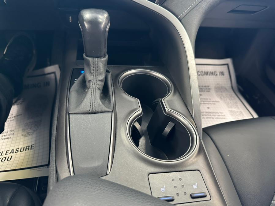 2022 Toyota Camry SE Auto (Natl), available for sale in Inwood, New York | 5 Towns Drive. Inwood, New York 2022 Toyota Camry SE Auto (Natl), available for sale in Inwood, New York | 5 Towns Drive. Inwood, New York