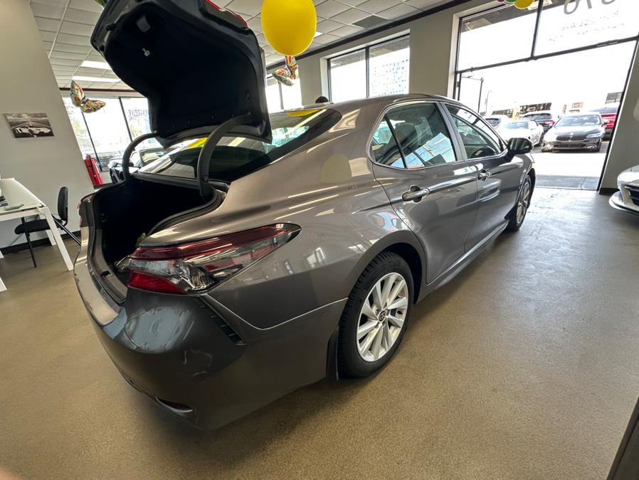 2022 Toyota Camry SE Auto (Natl), available for sale in Inwood, New York | 5 Towns Drive. Inwood, New York 2022 Toyota Camry SE Auto (Natl), available for sale in Inwood, New York | 5 Towns Drive. Inwood, New York