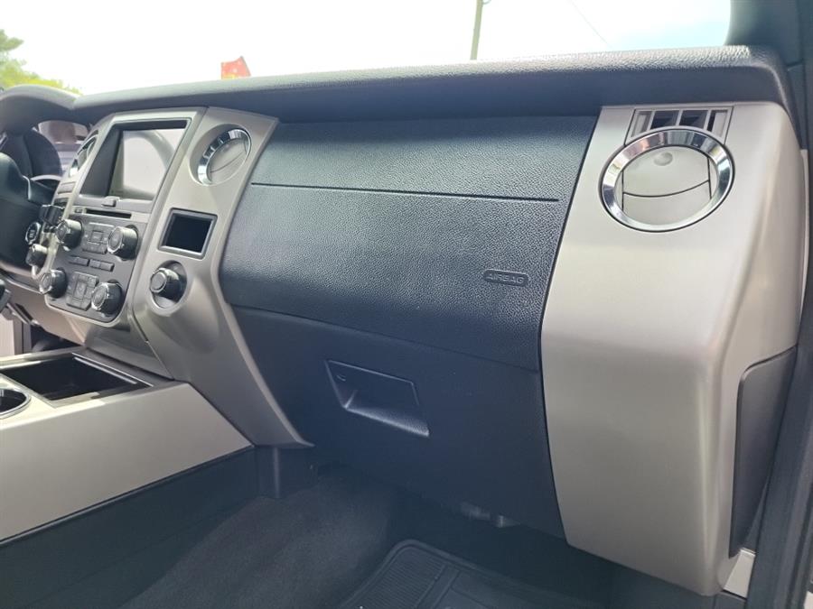 2017 Ford Expedition EL Limited 4x4, available for sale in Islip, New York | L.I. Auto Gallery. Islip, New York 2017 Ford Expedition EL Limited 4x4, available for sale in Islip, New York | L.I. Auto Gallery. Islip, New York