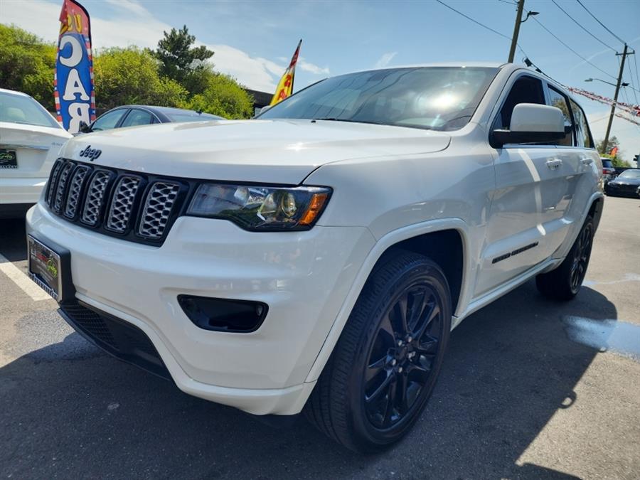 Used 2022 Jeep Grand Cherokee WK in Islip, New York | L.I. Auto Gallery. Islip, New York