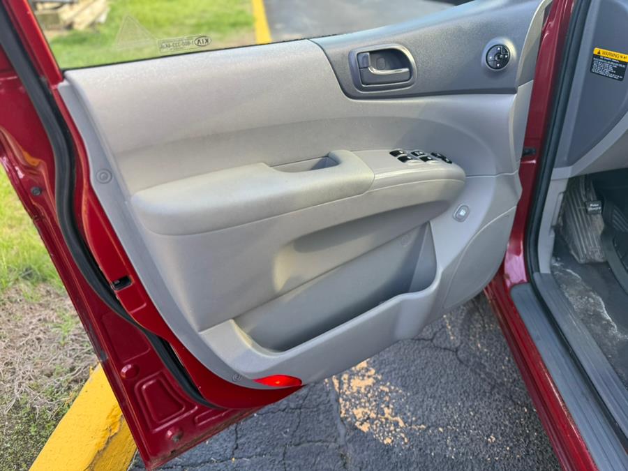 2009 Kia Sedona 4dr LWB LX, available for sale in East Windsor, Connecticut | STS Automotive. East Windsor, Connecticut 2009 Kia Sedona 4dr LWB LX, available for sale in East Windsor, Connecticut | STS Automotive. East Windsor, Connecticut