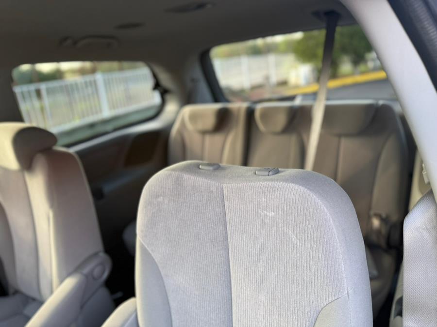 2009 Kia Sedona 4dr LWB LX, available for sale in East Windsor, Connecticut | STS Automotive. East Windsor, Connecticut 2009 Kia Sedona 4dr LWB LX, available for sale in East Windsor, Connecticut | STS Automotive. East Windsor, Connecticut
