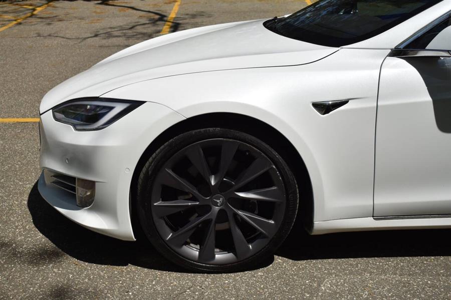 2021 Tesla Model s Long Range Plus AWD 4dr Liftback, available for sale in Great Neck, New York | Camy Cars. Great Neck, New York 2021 Tesla Model s Long Range Plus AWD 4dr Liftback, available for sale in Great Neck, New York | Camy Cars. Great Neck, New York