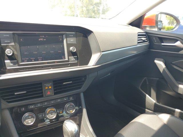 2019 Volkswagen Jetta SE Auto w/ULEV, available for sale in Fort Myers, Florida | Carlux Fort Myers. Fort Myers, Florida 2019 Volkswagen Jetta SE Auto w/ULEV, available for sale in Fort Myers, Florida | Carlux Fort Myers. Fort Myers, Florida