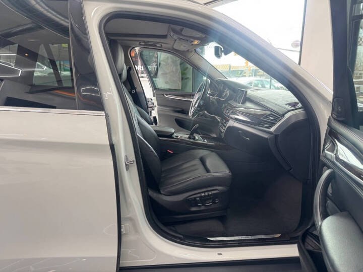 2016 BMW X5 AWD 4dr xDrive50i, available for sale in Jersey City, New Jersey | Luxe Auto Galleria. Jersey City, New Jersey 2016 BMW X5 AWD 4dr xDrive50i, available for sale in Jersey City, New Jersey | Luxe Auto Galleria. Jersey City, New Jersey