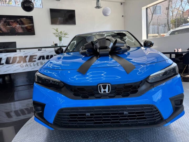 Used 2022 Honda Civic Hatchback in Jersey City, New Jersey | Luxe Auto Galleria. Jersey City, New Jersey