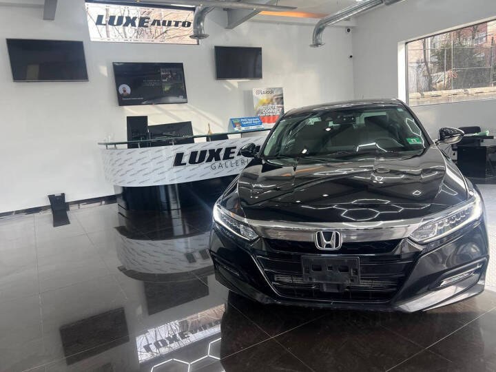 Used 2018 Honda Accord Sedan in Jersey City, New Jersey | Luxe Auto Galleria. Jersey City, New Jersey