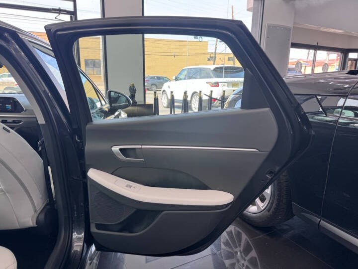 2023 Hyundai Sonata SEL 2.5L *Ltd Avail*, available for sale in Jersey City, New Jersey | Luxe Auto Galleria. Jersey City, New Jersey 2023 Hyundai Sonata SEL 2.5L *Ltd Avail*, available for sale in Jersey City, New Jersey | Luxe Auto Galleria. Jersey City, New Jersey