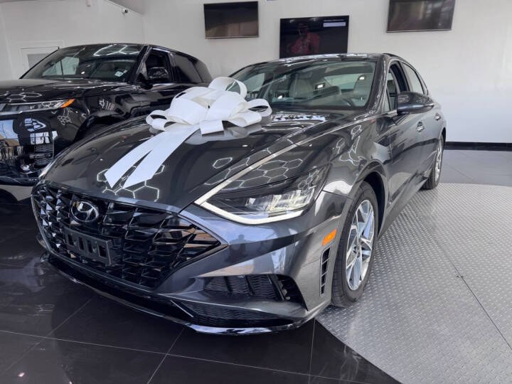 Used 2023 Hyundai Sonata in Jersey City, New Jersey | Luxe Auto Galleria. Jersey City, New Jersey