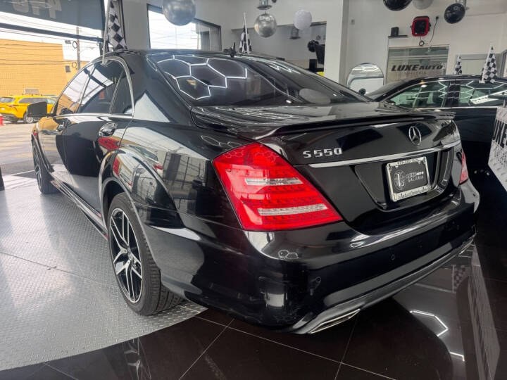 2013 Mercedes-Benz S-Class 4dr Sdn S 550 4MATIC, available for sale in Jersey City, New Jersey | Luxe Auto Galleria. Jersey City, New Jersey 2013 Mercedes-Benz S-Class 4dr Sdn S 550 4MATIC, available for sale in Jersey City, New Jersey | Luxe Auto Galleria. Jersey City, New Jersey