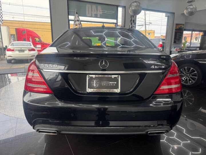 2013 Mercedes-Benz S-Class 4dr Sdn S 550 4MATIC, available for sale in Jersey City, New Jersey | Luxe Auto Galleria. Jersey City, New Jersey 2013 Mercedes-Benz S-Class 4dr Sdn S 550 4MATIC, available for sale in Jersey City, New Jersey | Luxe Auto Galleria. Jersey City, New Jersey