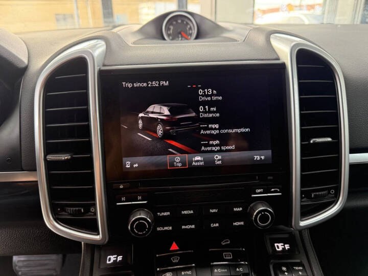 2017 Porsche Cayenne Platinum Edition AWD, available for sale in Jersey City, New Jersey | Luxe Auto Galleria. Jersey City, New Jersey 2017 Porsche Cayenne Platinum Edition AWD, available for sale in Jersey City, New Jersey | Luxe Auto Galleria. Jersey City, New Jersey