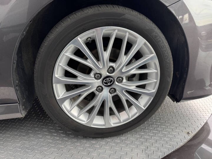 2019 Toyota Camry XLE Auto (Natl), available for sale in Jersey City, New Jersey | Luxe Auto Galleria. Jersey City, New Jersey 2019 Toyota Camry XLE Auto (Natl), available for sale in Jersey City, New Jersey | Luxe Auto Galleria. Jersey City, New Jersey