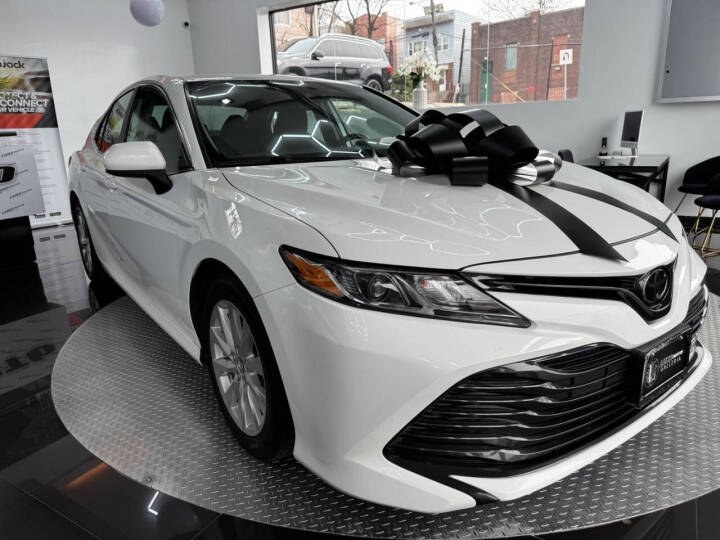 Used 2019 Toyota Camry in Jersey City, New Jersey | Luxe Auto Galleria. Jersey City, New Jersey