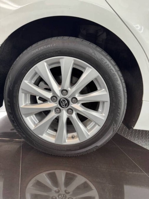 2019 Toyota Camry LE Auto (Natl), available for sale in Jersey City, New Jersey | Luxe Auto Galleria. Jersey City, New Jersey 2019 Toyota Camry LE Auto (Natl), available for sale in Jersey City, New Jersey | Luxe Auto Galleria. Jersey City, New Jersey