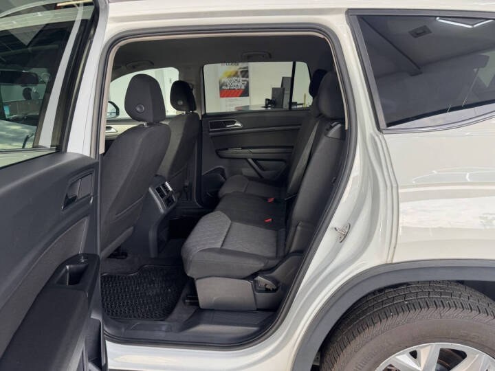 2018 Volkswagen Atlas 3.6L V6 S 4MOTION, available for sale in Jersey City, New Jersey | Luxe Auto Galleria. Jersey City, New Jersey 2018 Volkswagen Atlas 3.6L V6 S 4MOTION, available for sale in Jersey City, New Jersey | Luxe Auto Galleria. Jersey City, New Jersey