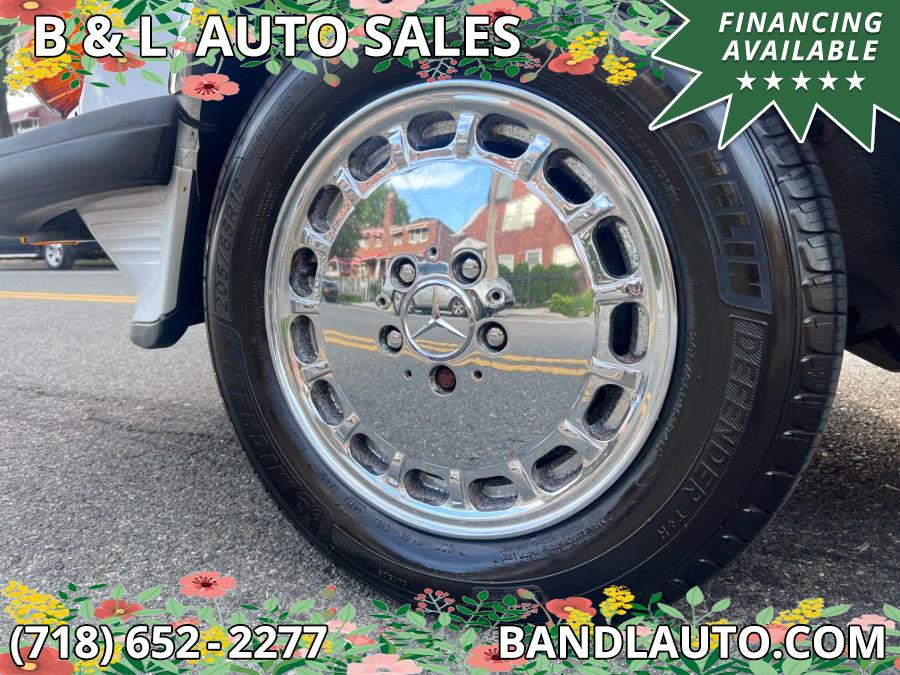 1986 Mercedes-Benz 560SL 2dr Roadster, available for sale in Bronx, New York | B & L Auto Sales LLC. Bronx, New York 1986 Mercedes-Benz 560SL 2dr Roadster, available for sale in Bronx, New York | B & L Auto Sales LLC. Bronx, New York