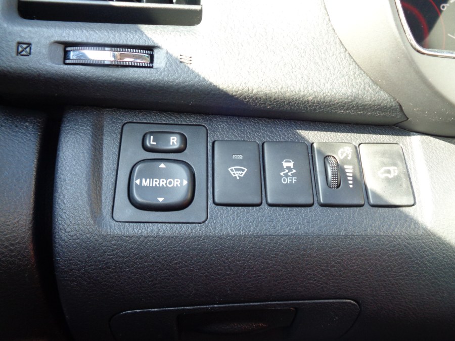 2012 Toyota Highlander 4WD 4dr V6 SE (Natl), available for sale in Valley Stream, New York | NY Auto Traders. Valley Stream, New York 2012 Toyota Highlander 4WD 4dr V6 SE (Natl), available for sale in Valley Stream, New York | NY Auto Traders. Valley Stream, New York