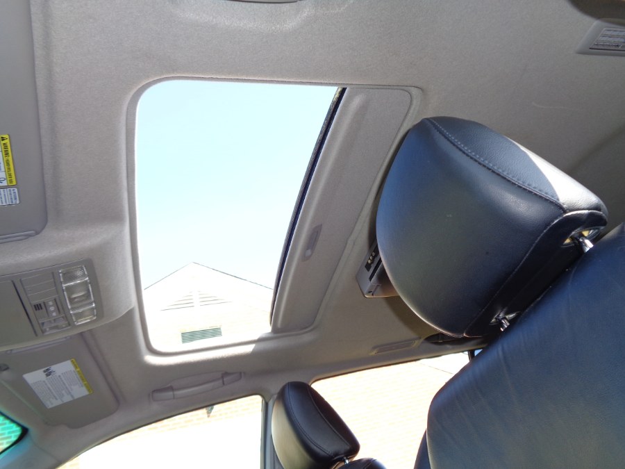 2012 Toyota Highlander 4WD 4dr V6 SE (Natl), available for sale in Valley Stream, New York | NY Auto Traders. Valley Stream, New York 2012 Toyota Highlander 4WD 4dr V6 SE (Natl), available for sale in Valley Stream, New York | NY Auto Traders. Valley Stream, New York