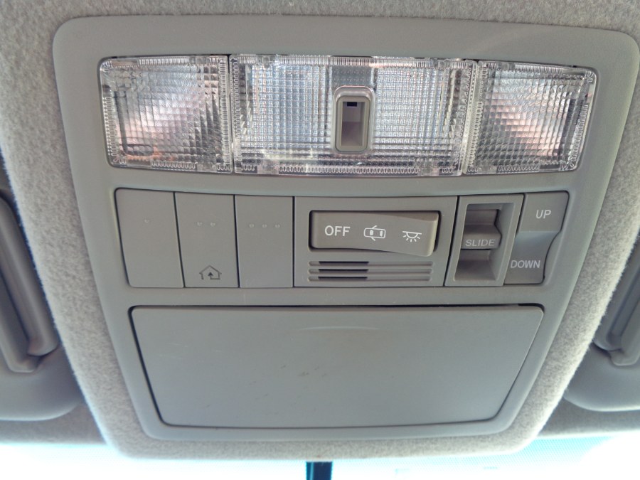 2012 Toyota Highlander 4WD 4dr V6 SE (Natl), available for sale in Valley Stream, New York | NY Auto Traders. Valley Stream, New York 2012 Toyota Highlander 4WD 4dr V6 SE (Natl), available for sale in Valley Stream, New York | NY Auto Traders. Valley Stream, New York