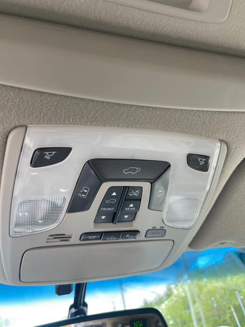 2014 Toyota Sienna 5dr 7-Pass Van V6 Ltd AWD (Natl), available for sale in New Milford, Connecticut | Auto Technic LLC. New Milford, Connecticut 2014 Toyota Sienna 5dr 7-Pass Van V6 Ltd AWD (Natl), available for sale in New Milford, Connecticut | Auto Technic LLC. New Milford, Connecticut