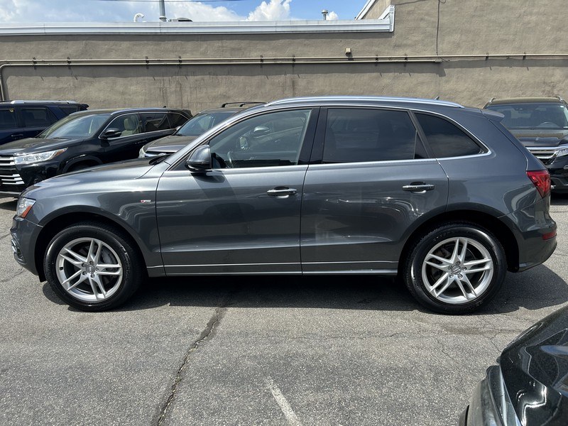 2016 Audi Q5 quattro 4dr 3.0T Premium Plus, available for sale in West Springfield, Massachusetts | Union Street Auto Sales. West Springfield, Massachusetts 2016 Audi Q5 quattro 4dr 3.0T Premium Plus, available for sale in West Springfield, Massachusetts | Union Street Auto Sales. West Springfield, Massachusetts