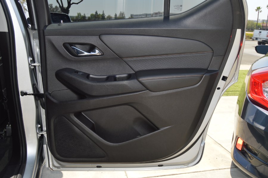 2018 Chevrolet Traverse FWD 4dr Premier w/1LZ, available for sale in Moreno Valley, California | Fusion Motors Inc. Moreno Valley, California 2018 Chevrolet Traverse FWD 4dr Premier w/1LZ, available for sale in Moreno Valley, California | Fusion Motors Inc. Moreno Valley, California