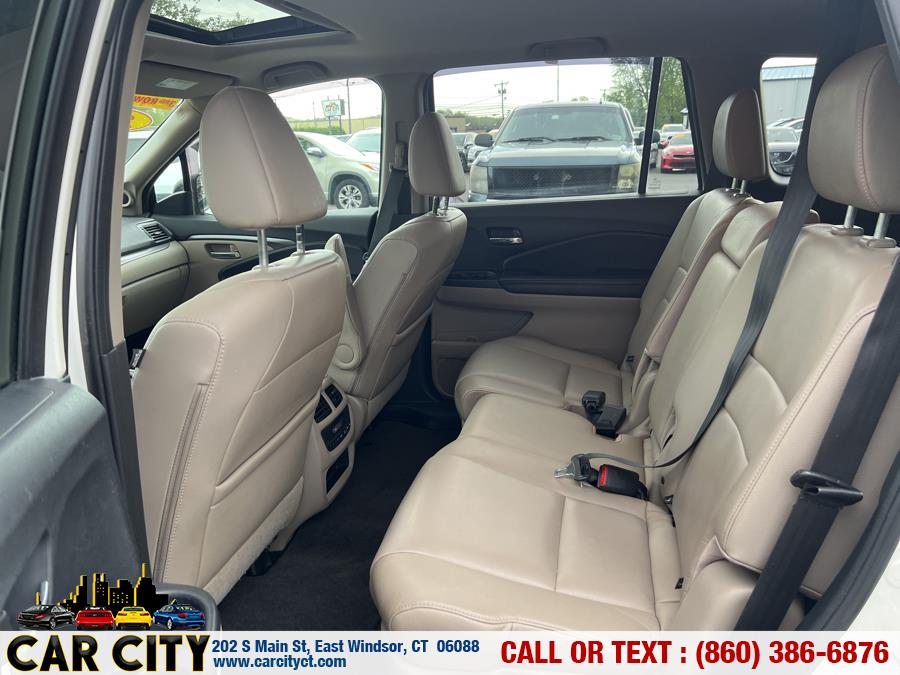 2016 Honda Pilot AWD 4dr EX-L, available for sale in East Windsor, Connecticut | Car City LLC. East Windsor, Connecticut 2016 Honda Pilot AWD 4dr EX-L, available for sale in East Windsor, Connecticut | Car City LLC. East Windsor, Connecticut