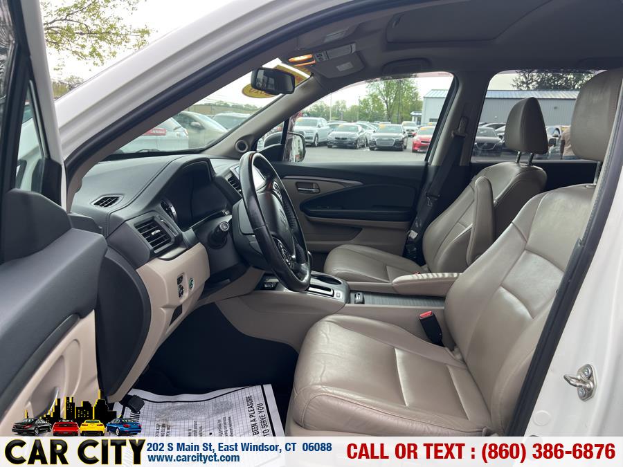 2016 Honda Pilot AWD 4dr EX-L, available for sale in East Windsor, Connecticut | Car City LLC. East Windsor, Connecticut 2016 Honda Pilot AWD 4dr EX-L, available for sale in East Windsor, Connecticut | Car City LLC. East Windsor, Connecticut