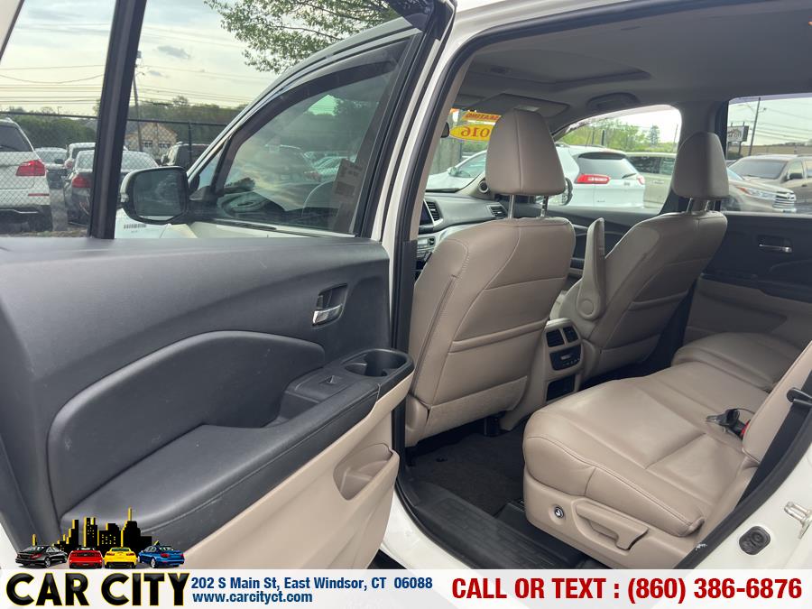 2016 Honda Pilot AWD 4dr EX-L, available for sale in East Windsor, Connecticut | Car City LLC. East Windsor, Connecticut 2016 Honda Pilot AWD 4dr EX-L, available for sale in East Windsor, Connecticut | Car City LLC. East Windsor, Connecticut